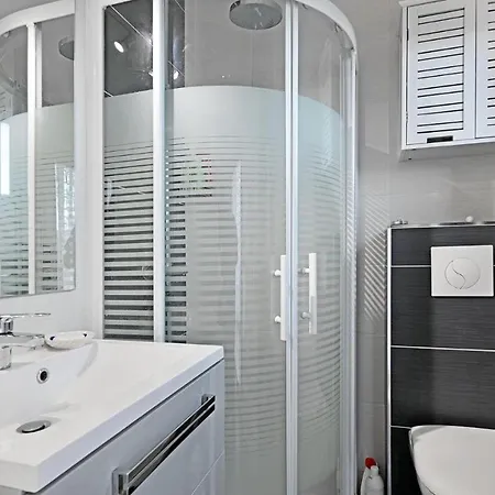 Port Lano- 109- Lumineux- 4 Pers Appartement